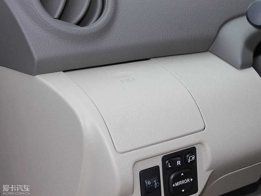 2013Y 1.6L GL-i Ԅ(dng)촰