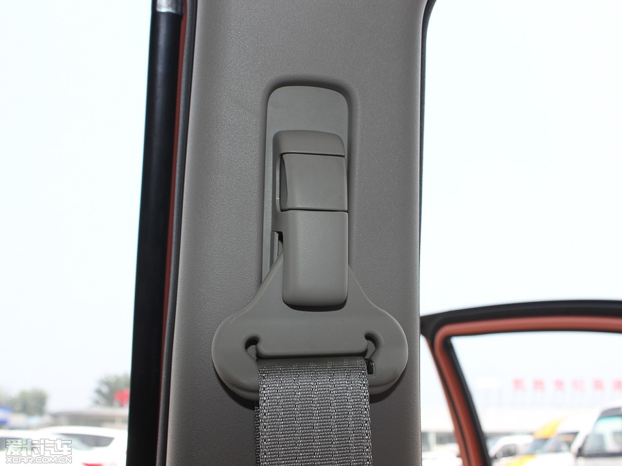 2013Y 1.6L GL-i Ԅ촰