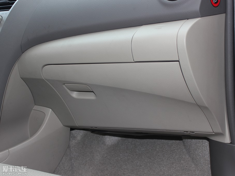 2013Y 1.6L GL-i Ԅ촰