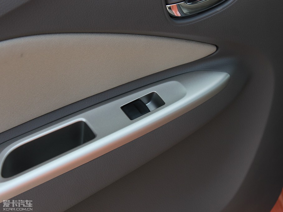 2013Y 1.6L GL-i Ԅ촰