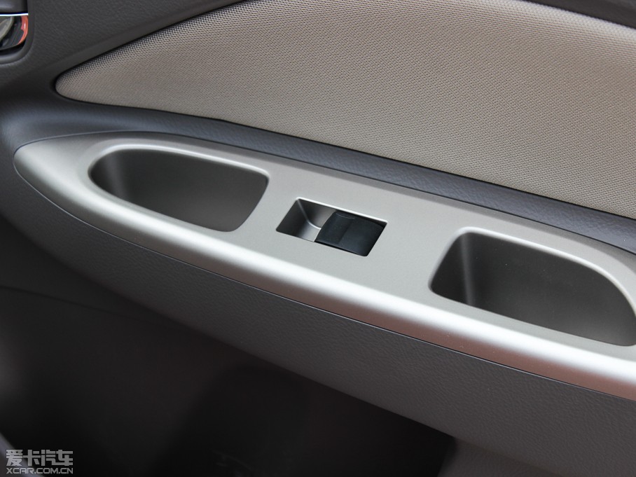 2013Y 1.6L GL-i Ԅ촰