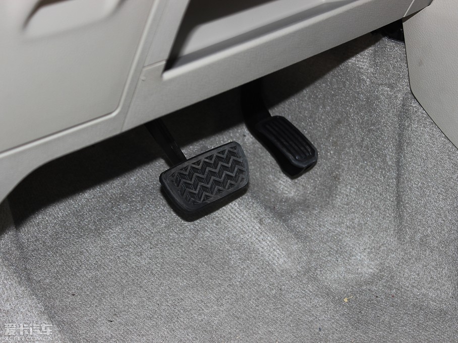 2013Y 1.6L GL-i Ԅ촰