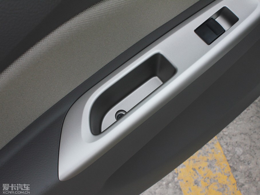 2013Y 1.6L GL-i Ԅ(dng)촰