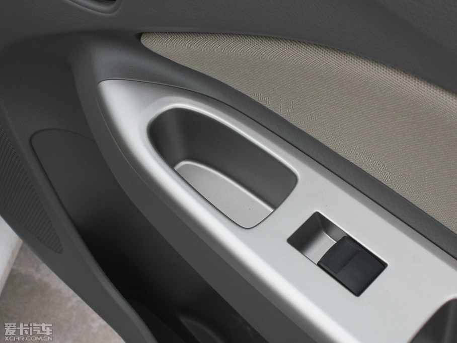 2013Y 1.6L GL-i Ԅ(dng)촰