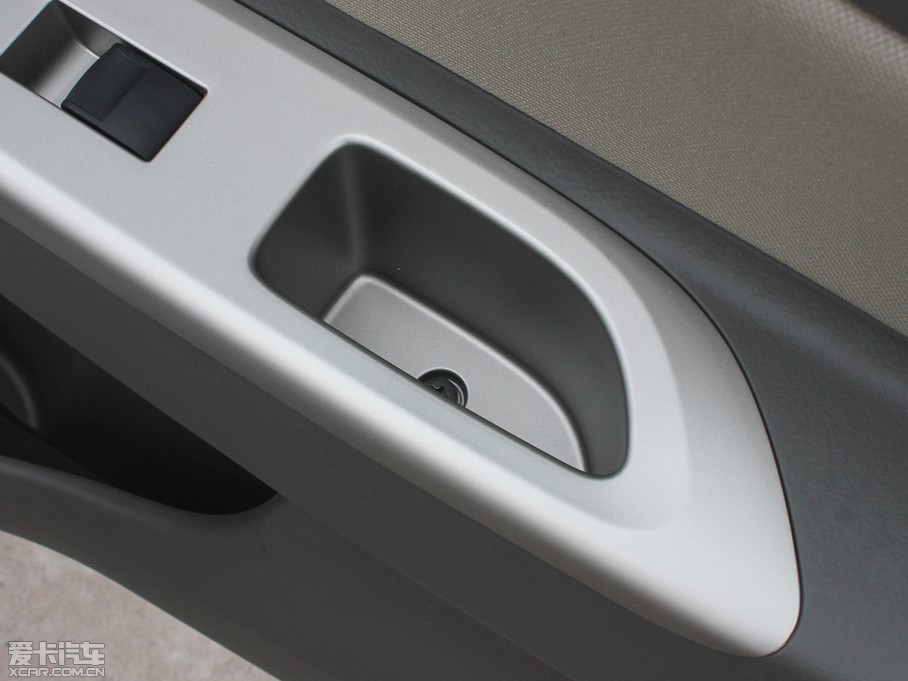 2013Y 1.6L GL-i Ԅ촰