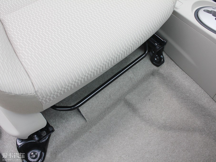 2013Y 1.6L GL-i Ԅ촰