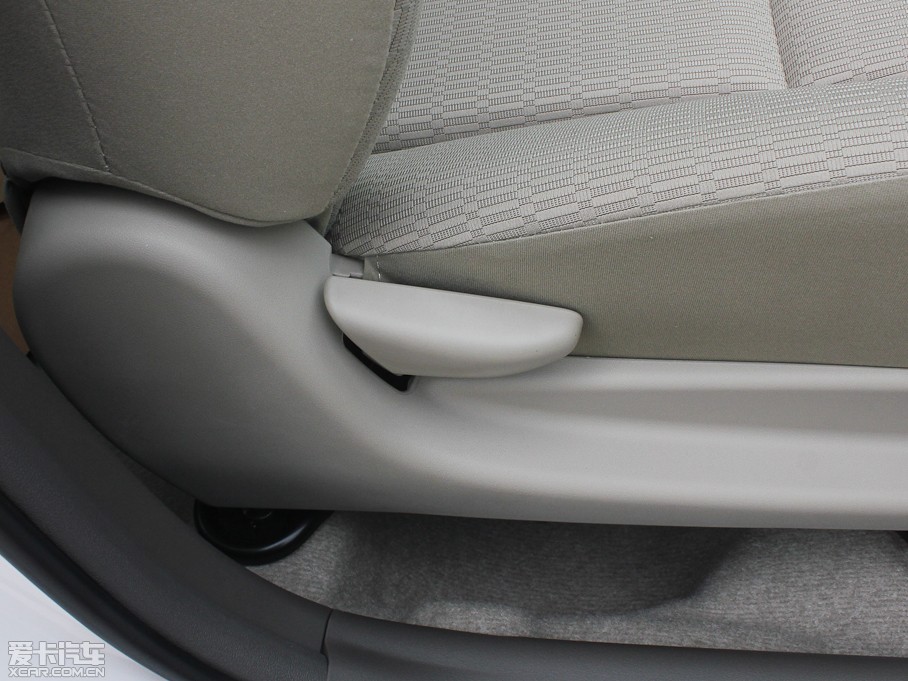 2013Y 1.6L GL-i Ԅ(dng)촰