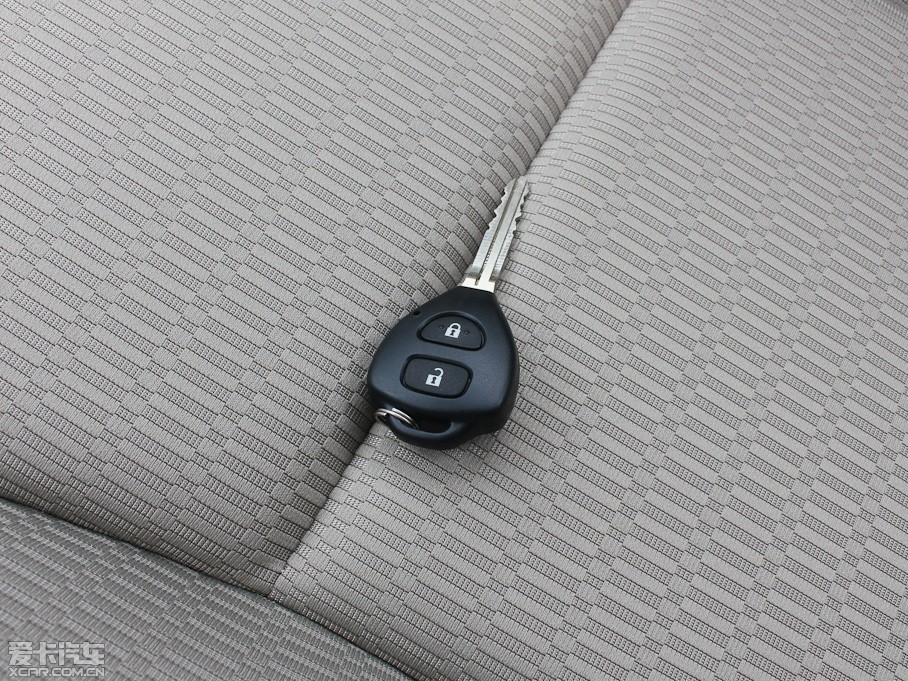 2013Y 1.6L GL-i Ԅ촰