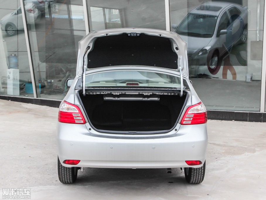 2013Y 1.6L GL-i Ԅ촰