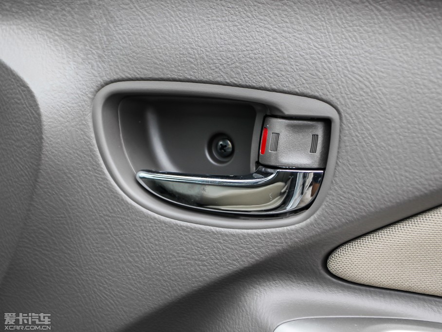 2013Y 1.6L GL-i Ԅ촰