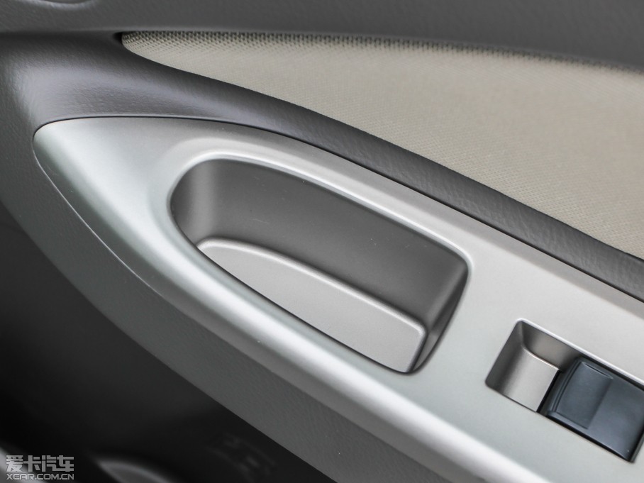 2013Y 1.6L GL-i Ԅ촰