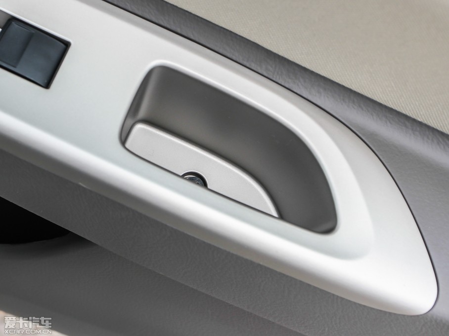 2013Y 1.6L GL-i Ԅ촰