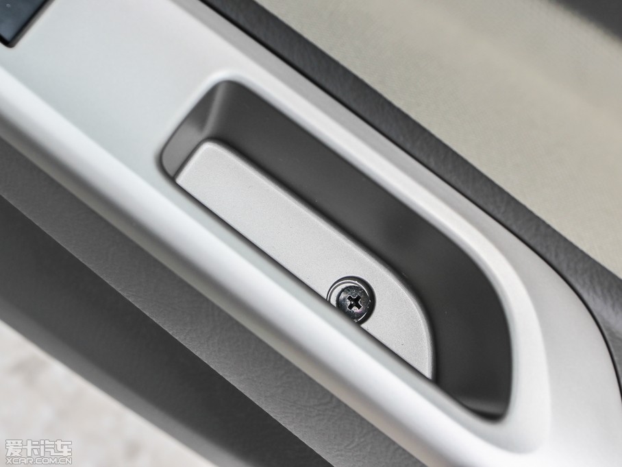 2013Y 1.6L GL-i Ԅ촰