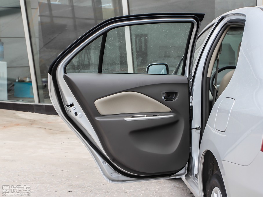 2013Y 1.6L GL-i Ԅ촰