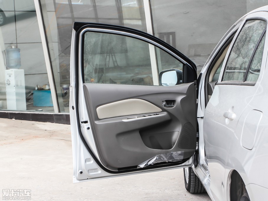 2013Y 1.6L GL-i Ԅ촰