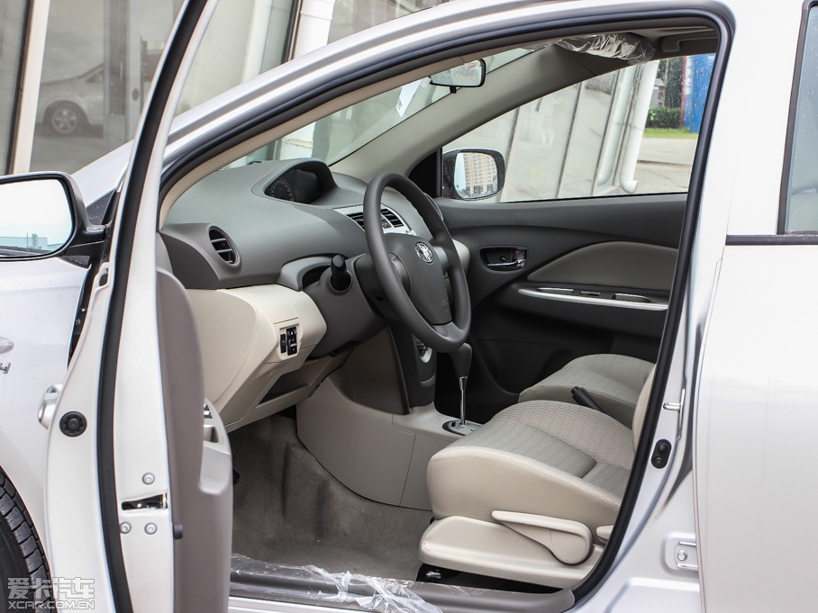 2013Y 1.6L GL-i Ԅ촰