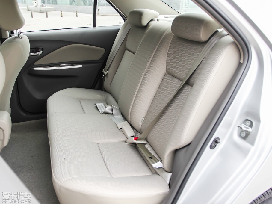 2013Y 1.6L GL-i Ԅ촰