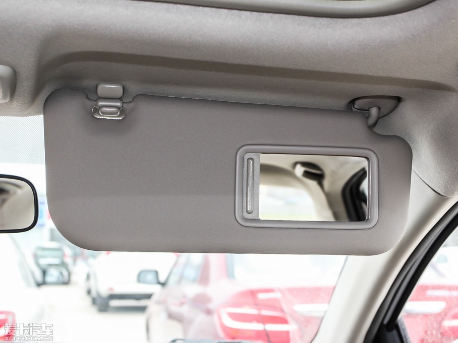 2013Y 1.6L GL-i Ԅ촰