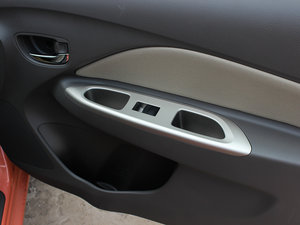 20131.6L GL-i Ԅ(dng)촰 g