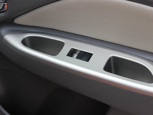 20131.6L GL-i Ԅ(dng)촰 п؅^(q)