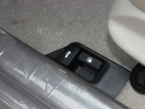 20131.6L GL-i Ԅ(dng)촰 п؅^(q)