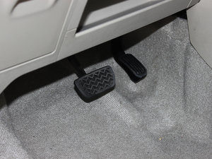 20131.6L GL-i Ԅ(dng)촰 п؅^(q)