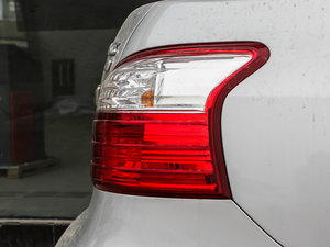 20131.6L GL-i Ԅ촰 ^