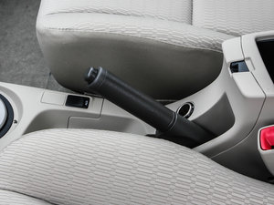 20131.6L GL-i Ԅ촰 п؅^