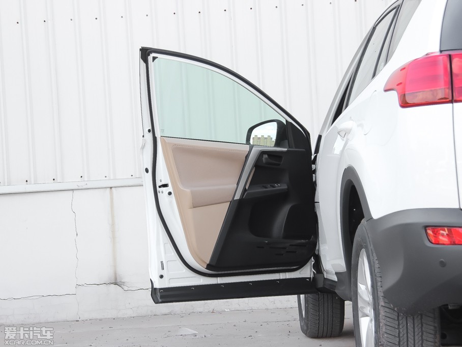 2013RAV4s 2.0L S-CVTLа