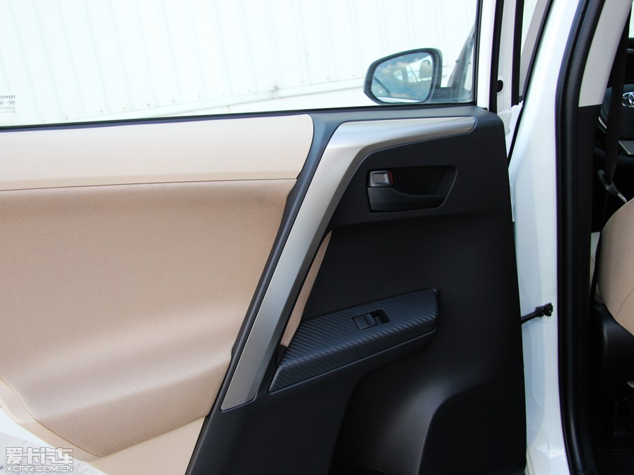 2013RAV4s 2.0L S-CVTLа