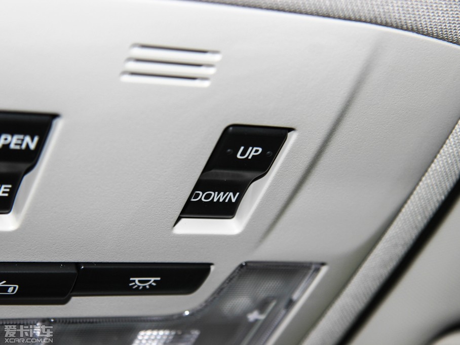 2013RAV4s 2.0L S-CVTLа