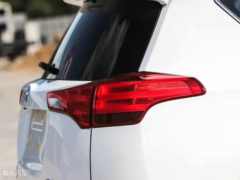 2013RAV4s 2.0L S-CVTа