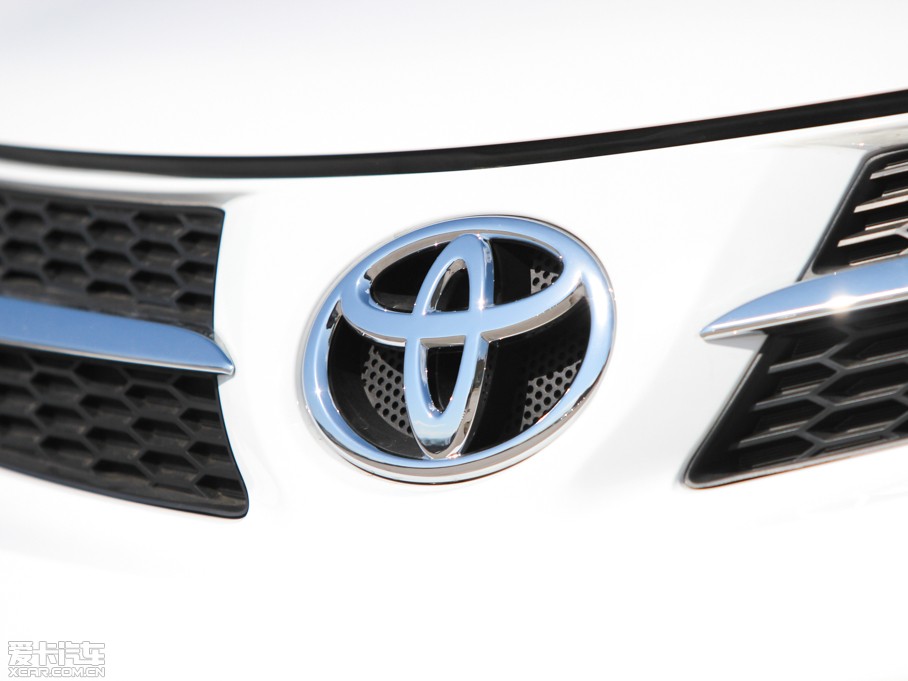 2013RAV4s 2.0L S-CVTа