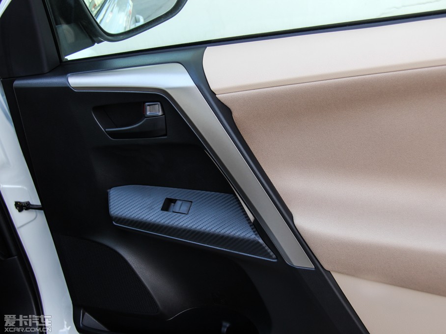 2013RAV4s 2.0L S-CVTа