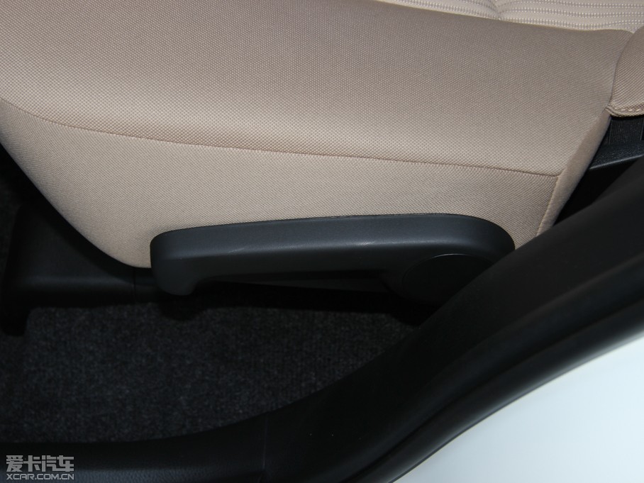 2013RAV4s 2.0L S-CVTа