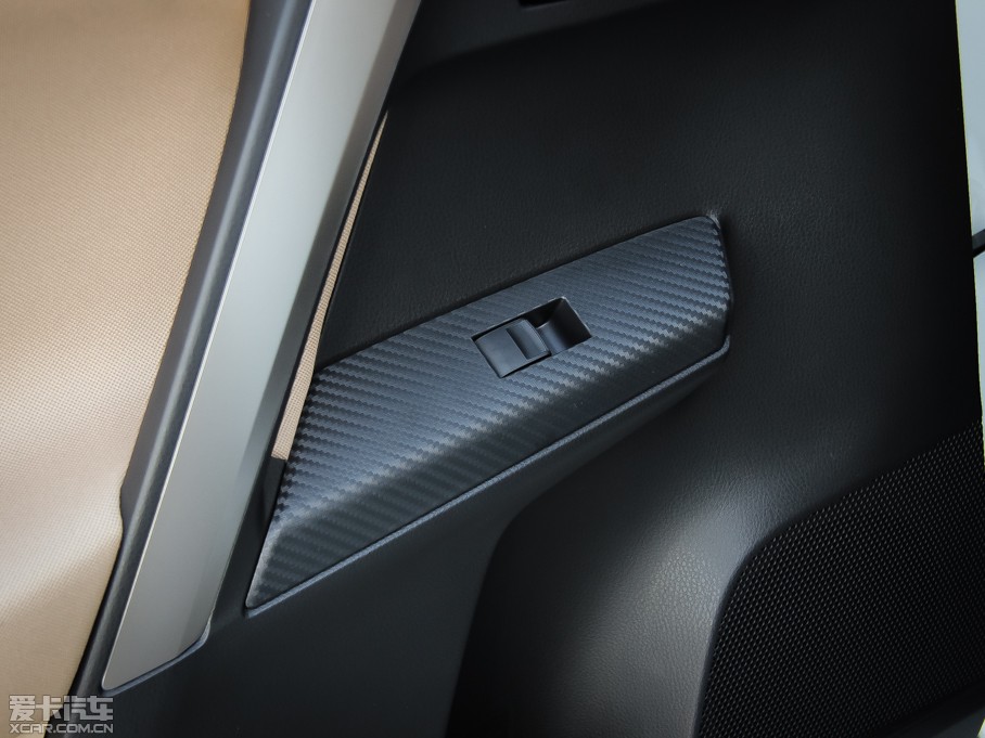 2013RAV4s 2.0L S-CVTа