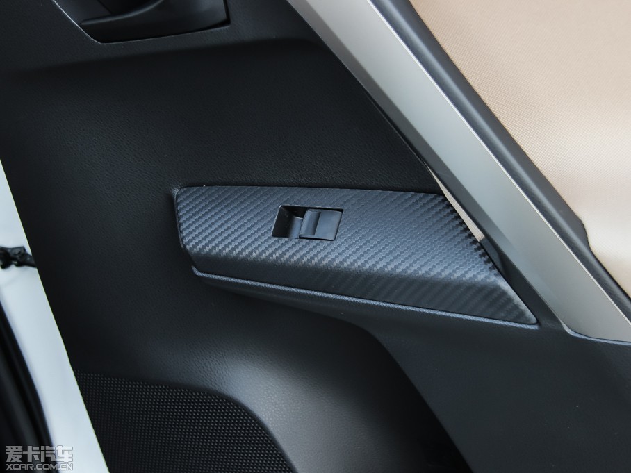 2013RAV4s 2.0L S-CVTа