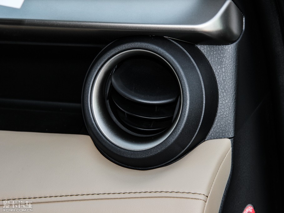 2013RAV4s 2.0L S-CVTа