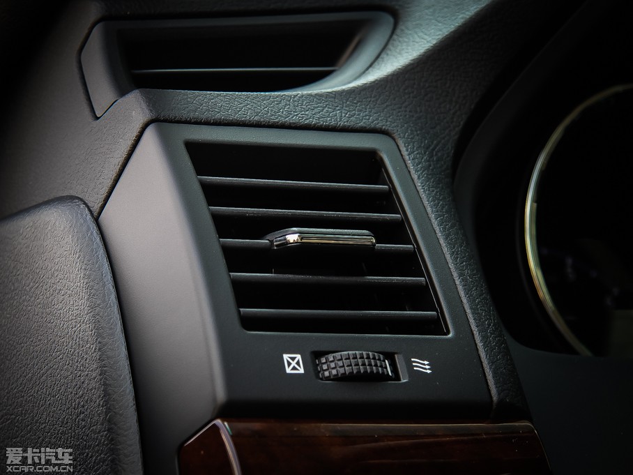 2013���J־ 2.5V ���J��(d��o)����