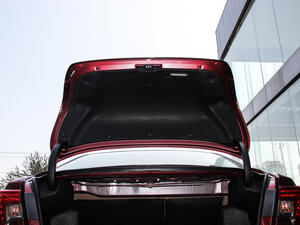 2013款2.5V 尊锐导航版 空间座椅