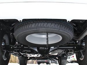 2014款4.0L V6 TX 备胎