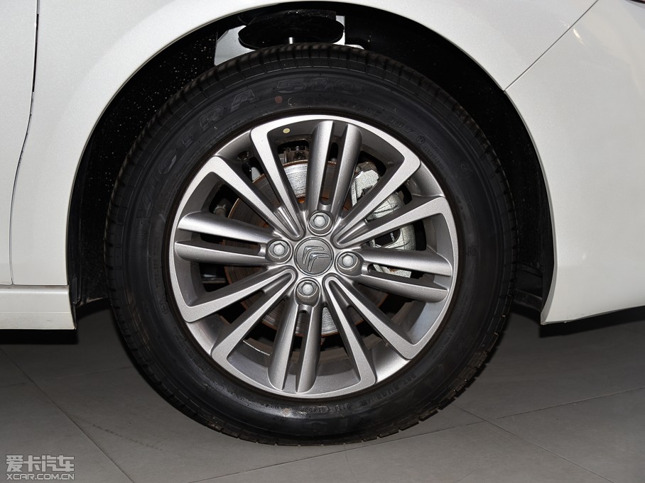 2014ѩFC4L  1.8L քӄ