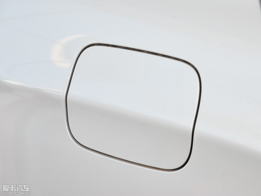 2014ѩFC4L  1.8L քӄ