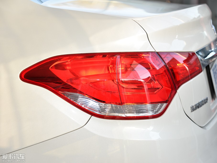 2014ѩFC4L  1.8L քӄ