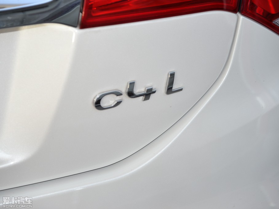 2014ѩFC4L  1.8L քӄ