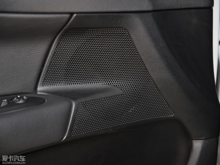 2014ѩFC4L  1.8L քӄ