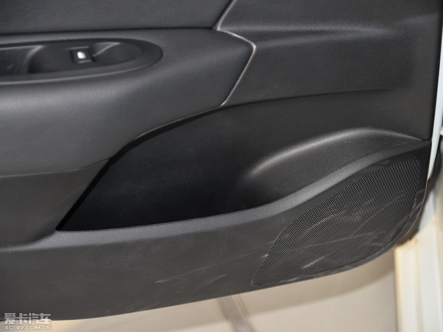 2014ѩFC4L  1.8L քӄ