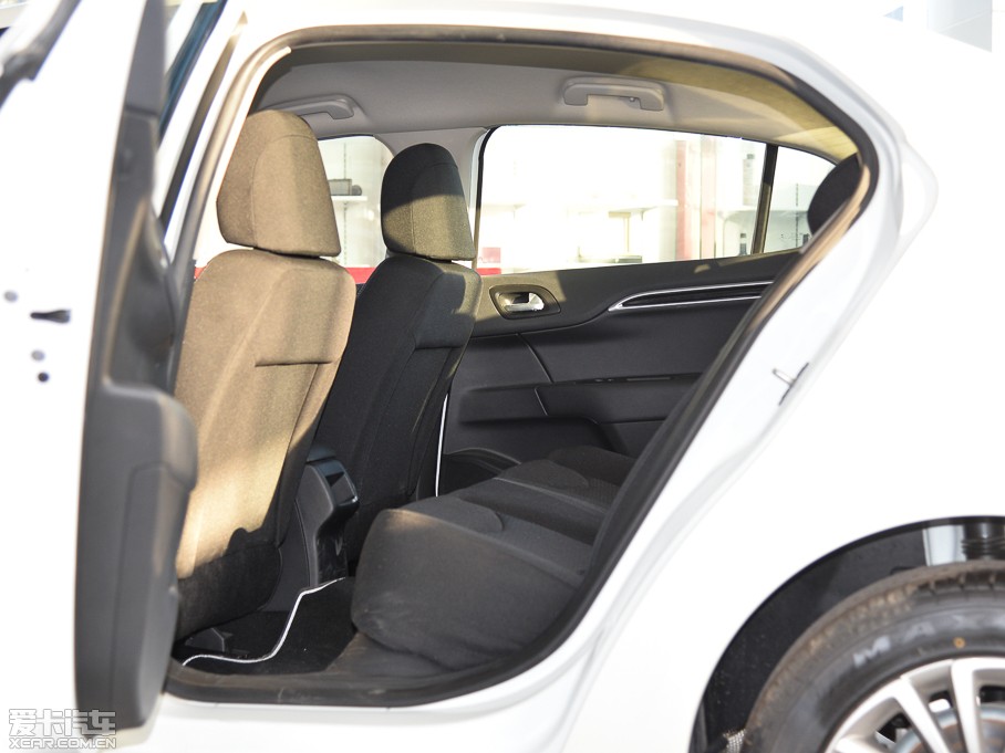 2014ѩFC4L  1.8L քӄ