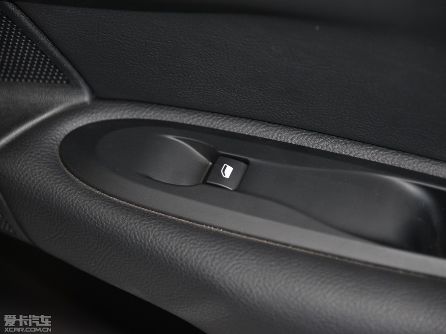 2014ѩFC4L  1.8L քӄ