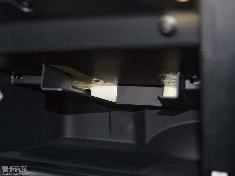 2014ѩFC4L  1.8L քӄ